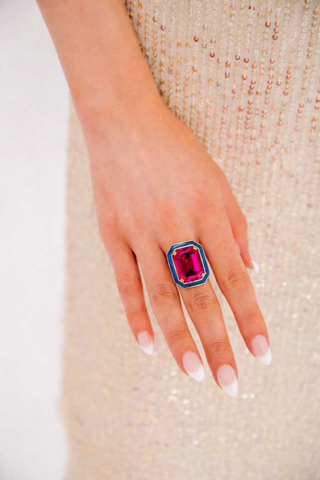 RACING HEIRESS RING RING Judith March