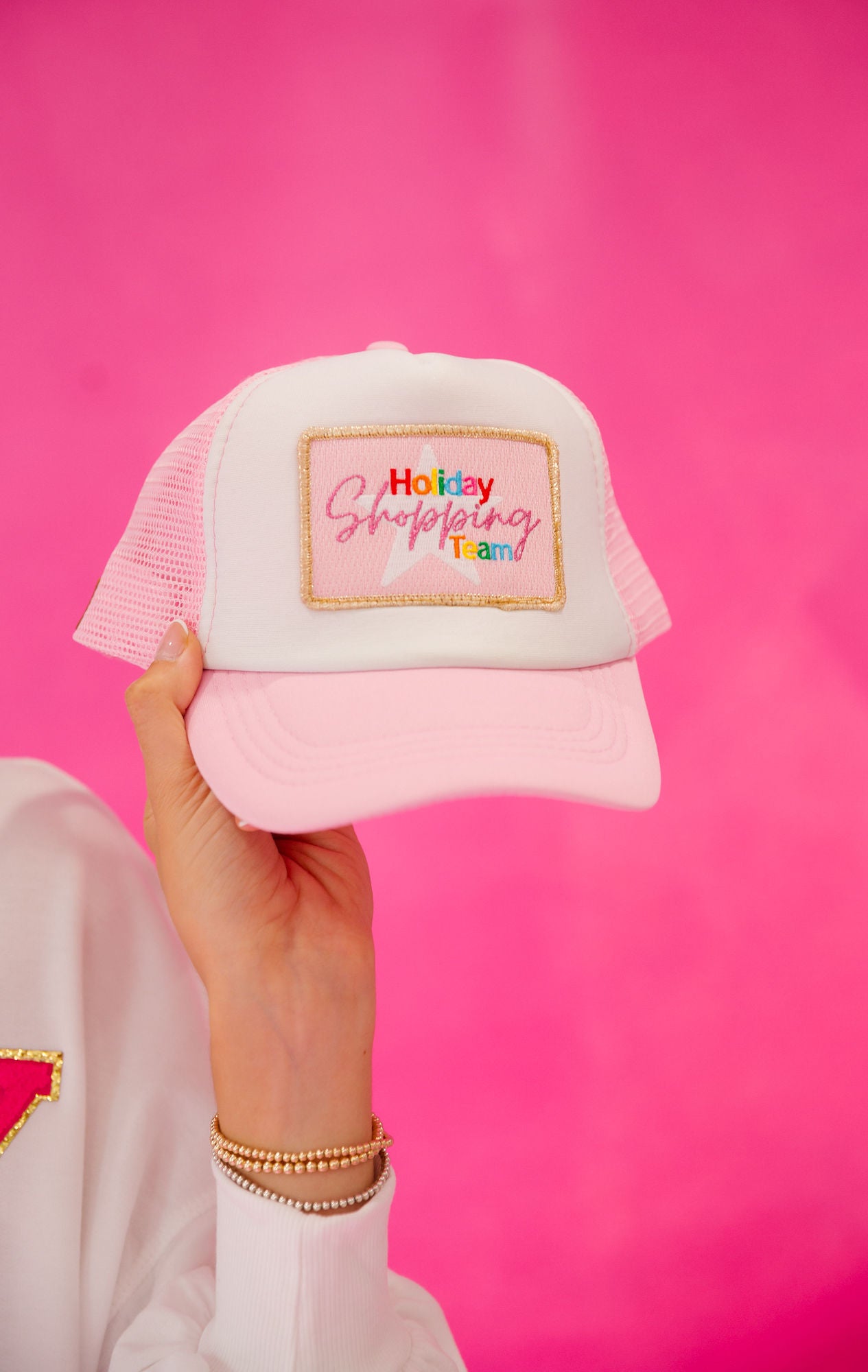 MINI KIDS HOLIDAY SHOPPING TEAM TRUCKER HAT HAT Judith March