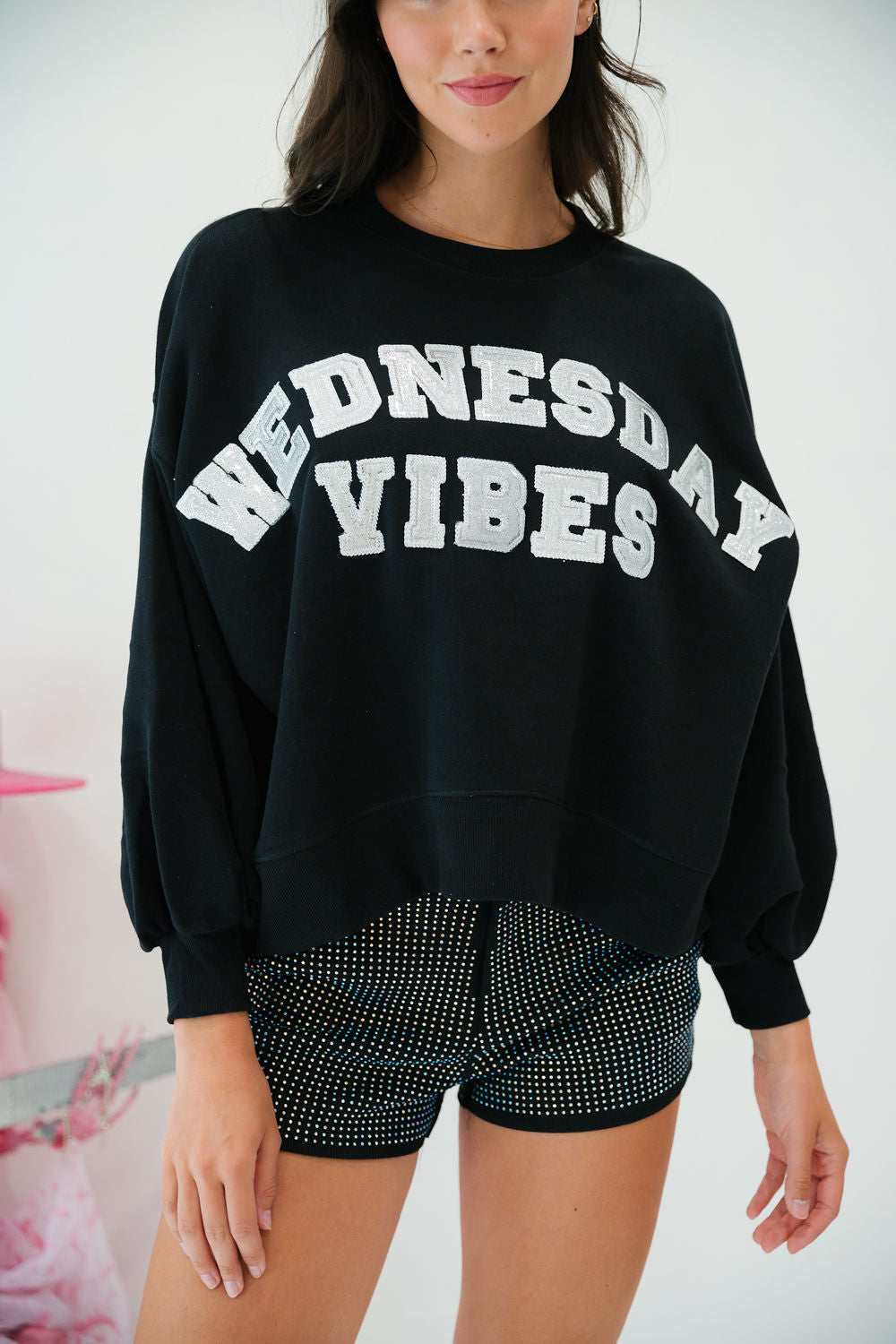 WEDNESDAY VIBES BLACK PULLOVER PULLOVER Judith March