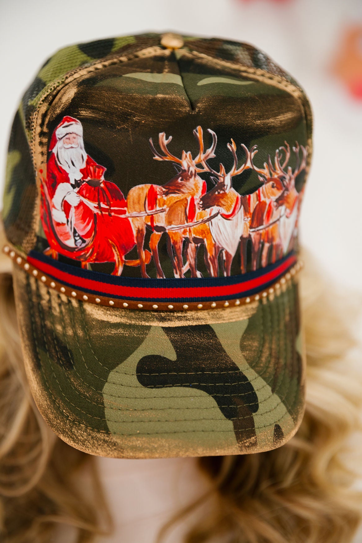 SANTA'S SLEIGH CAMO TRUCKER HAT TRUCKER HAT Judith March