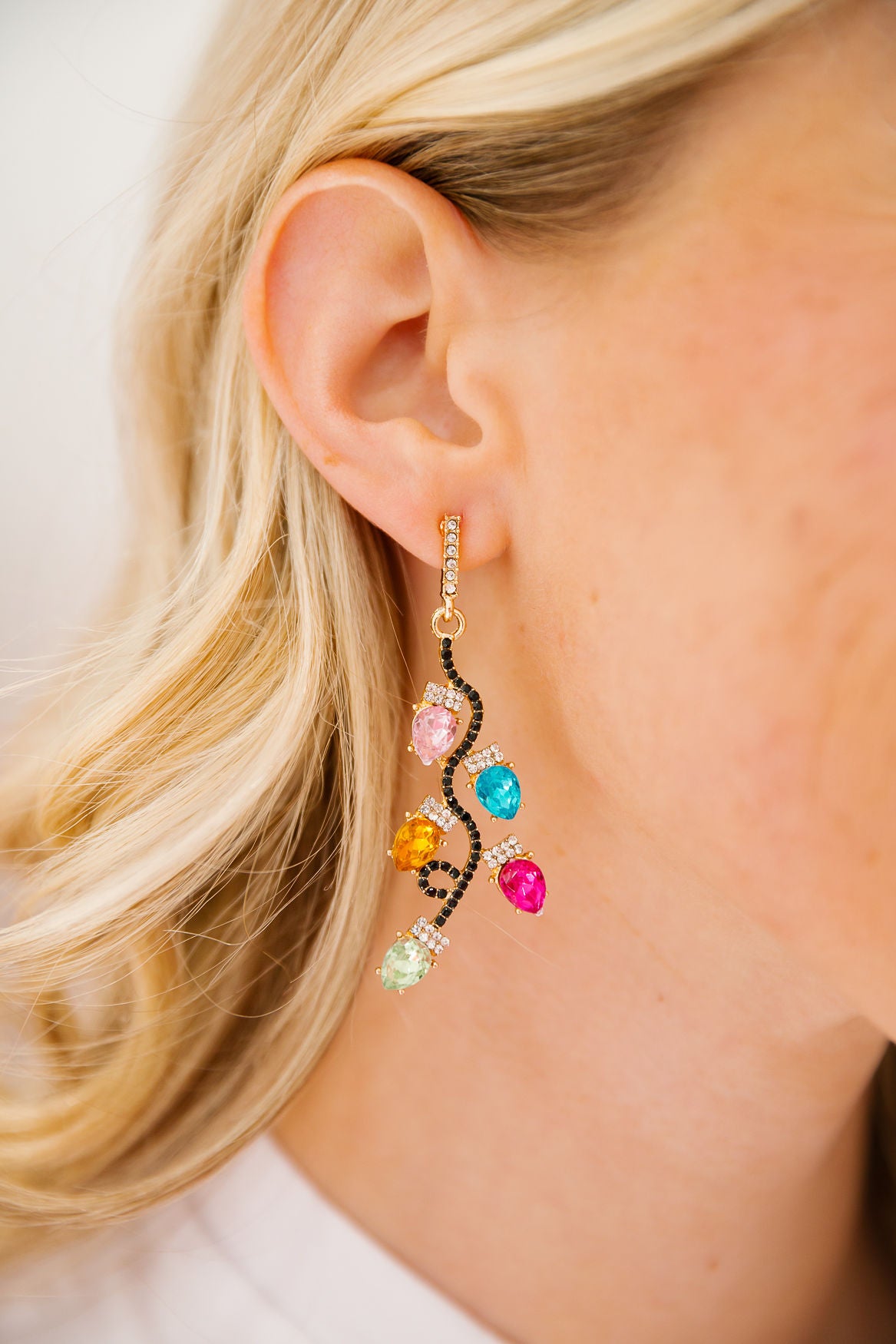 HOLLY JOLLY LIGHT DROP EARRINGS earrings Judith March