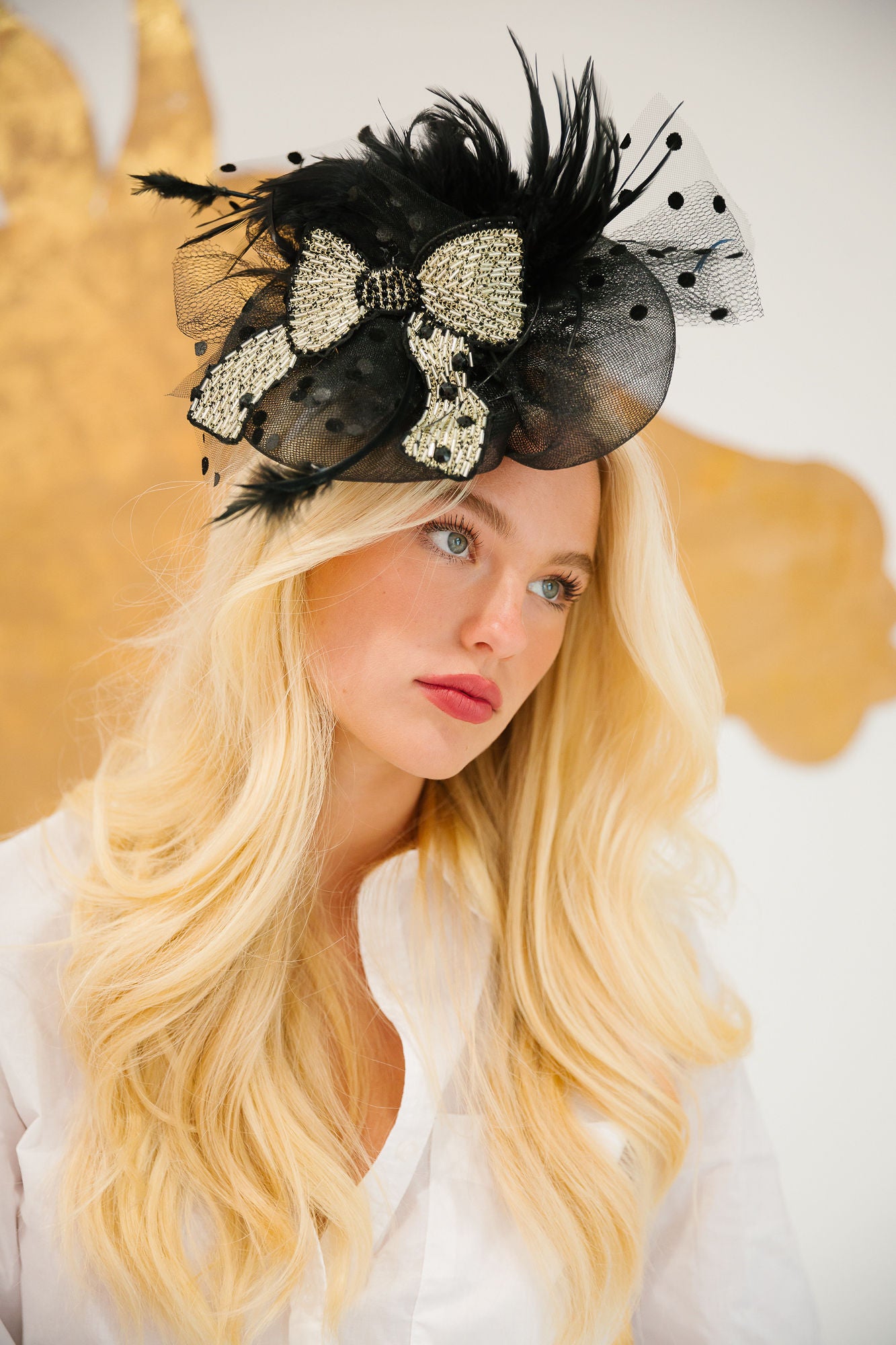 RACE BOW FASCINATOR FASCINATOR Judith March