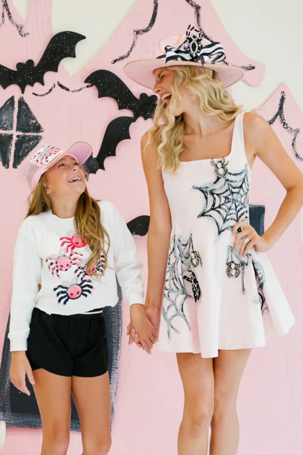 MINI KIDS SPOOKY SPIDERS WHITE PULLOVER PULLOVER Judith March