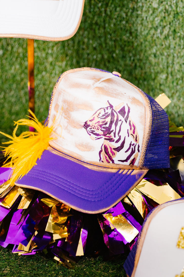 GO GET EM TIGER TRUCKER HAT HAT Judith March