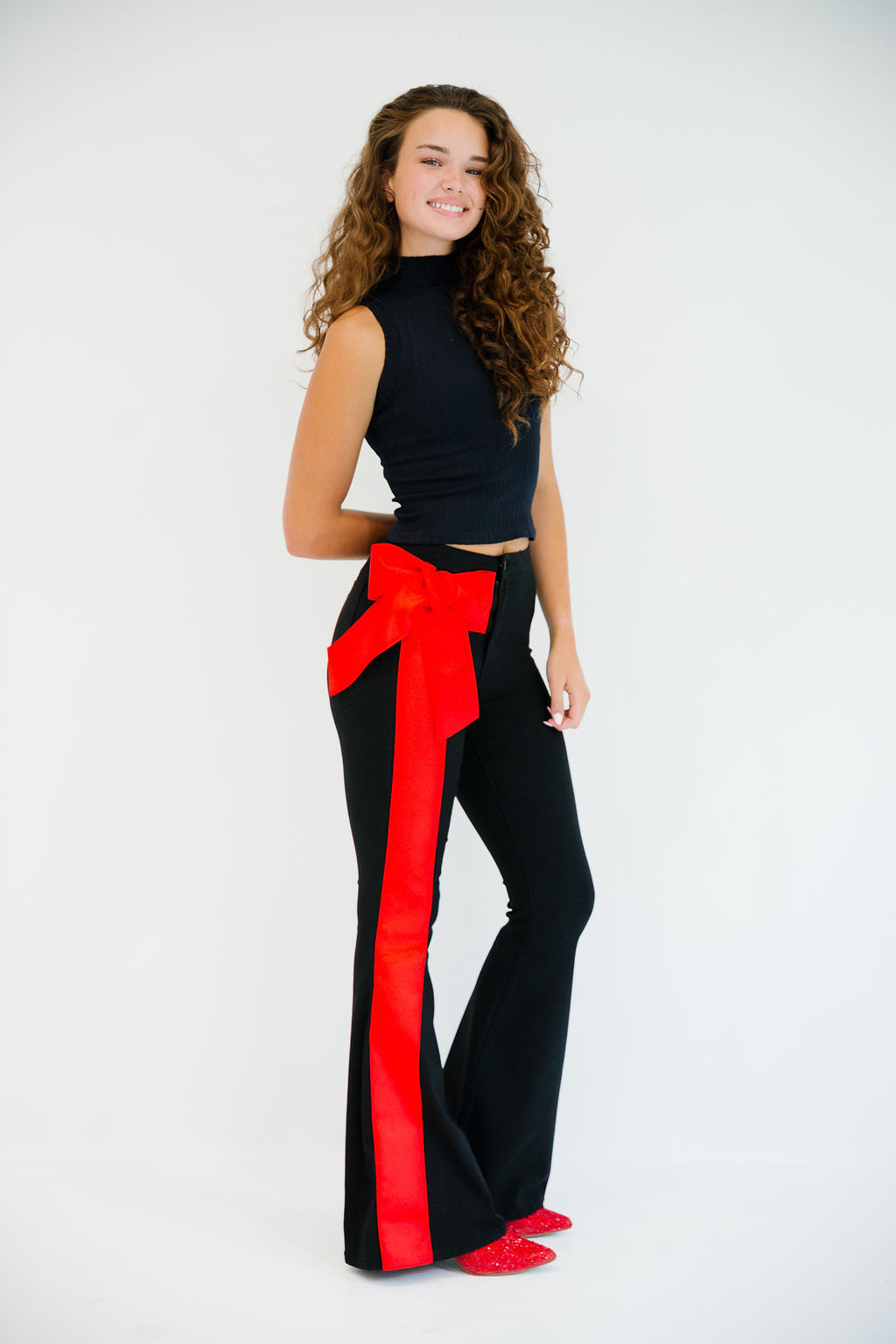 IT'S GAMEDAY RED BOW BLACK FLARES FLARES Judith March