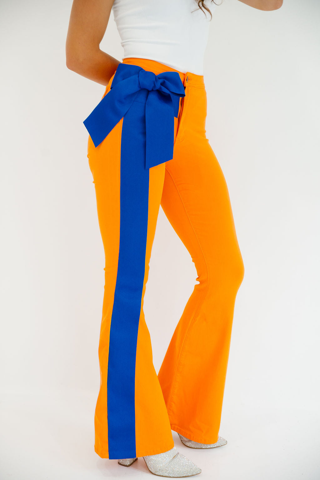 IT'S GAMEDAY BLUE BOW ORANGE FLARES FLARES Judith March