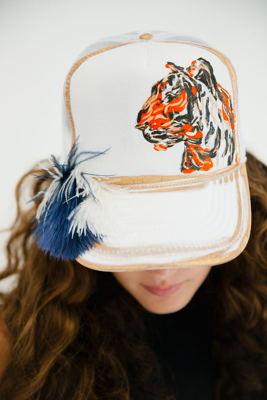 TIGER QUEEN NAVY FEATHER TRUCKER HAT TRUCKER HAT Judith March