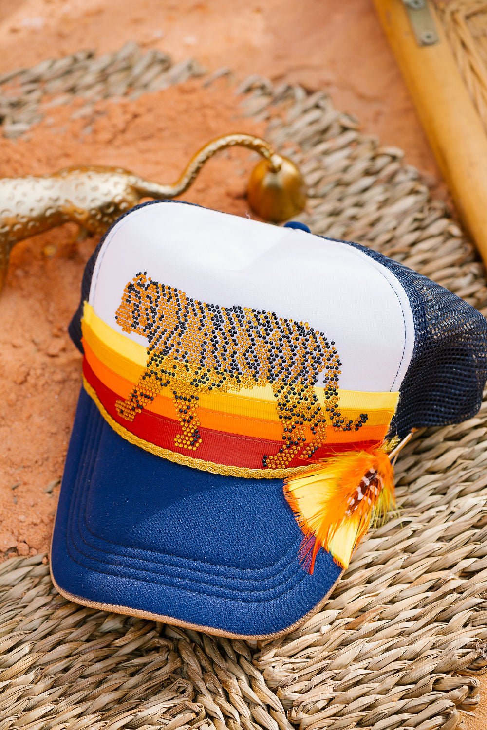 TIGER SUNSET TRUCKER HAT TRUCKER HAT Judith March