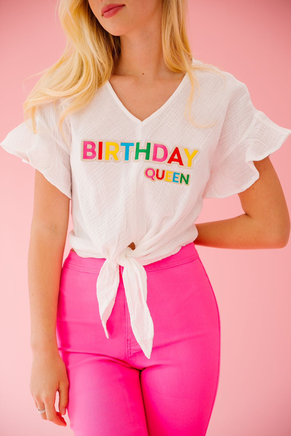 BIRTHDAY QUEEN WHITE TOP TOP Judith March