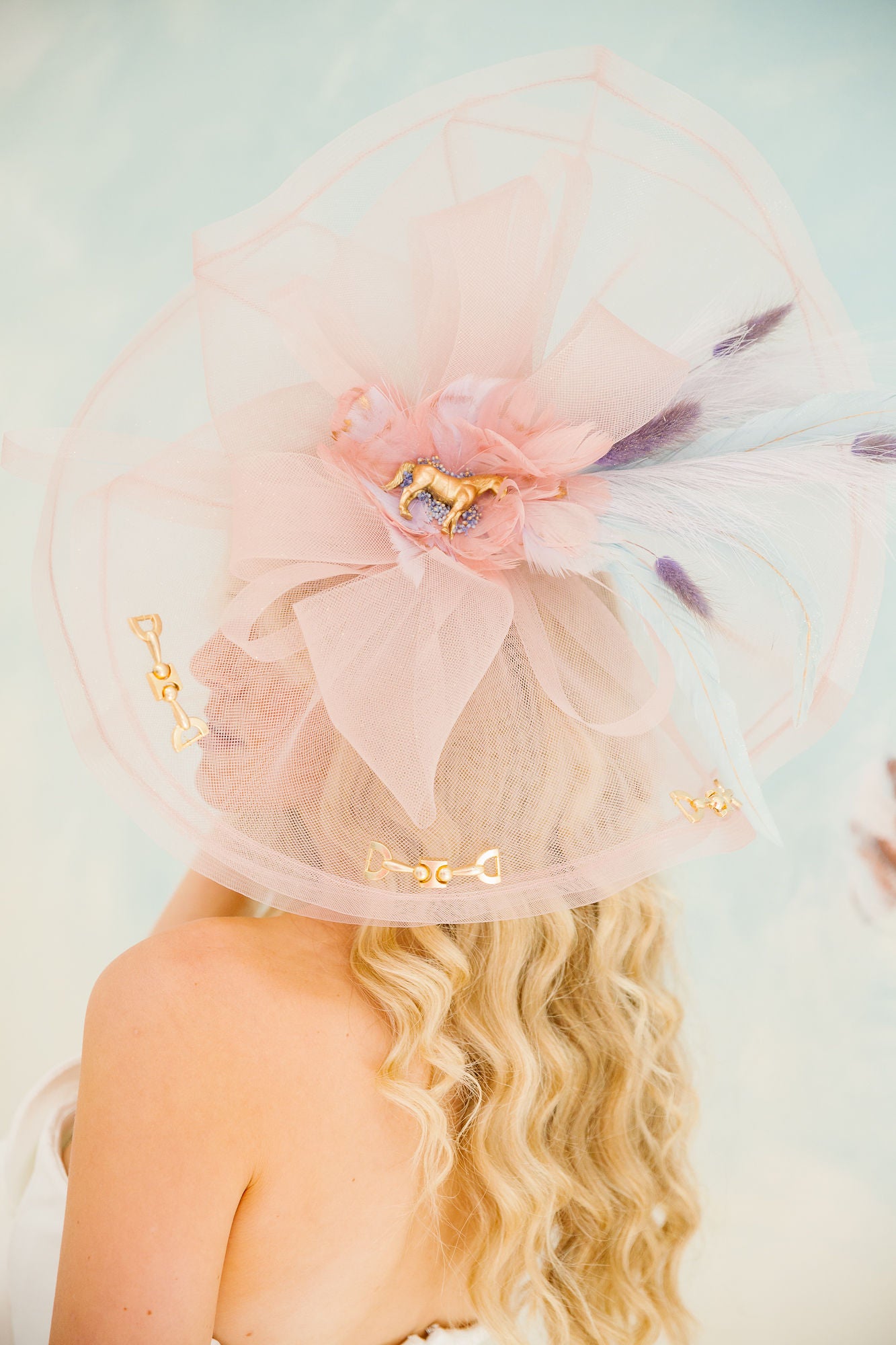 FINISH LINE FLAIR FASCINATOR (ONE OF A KIND) FASCINATOR Judith March