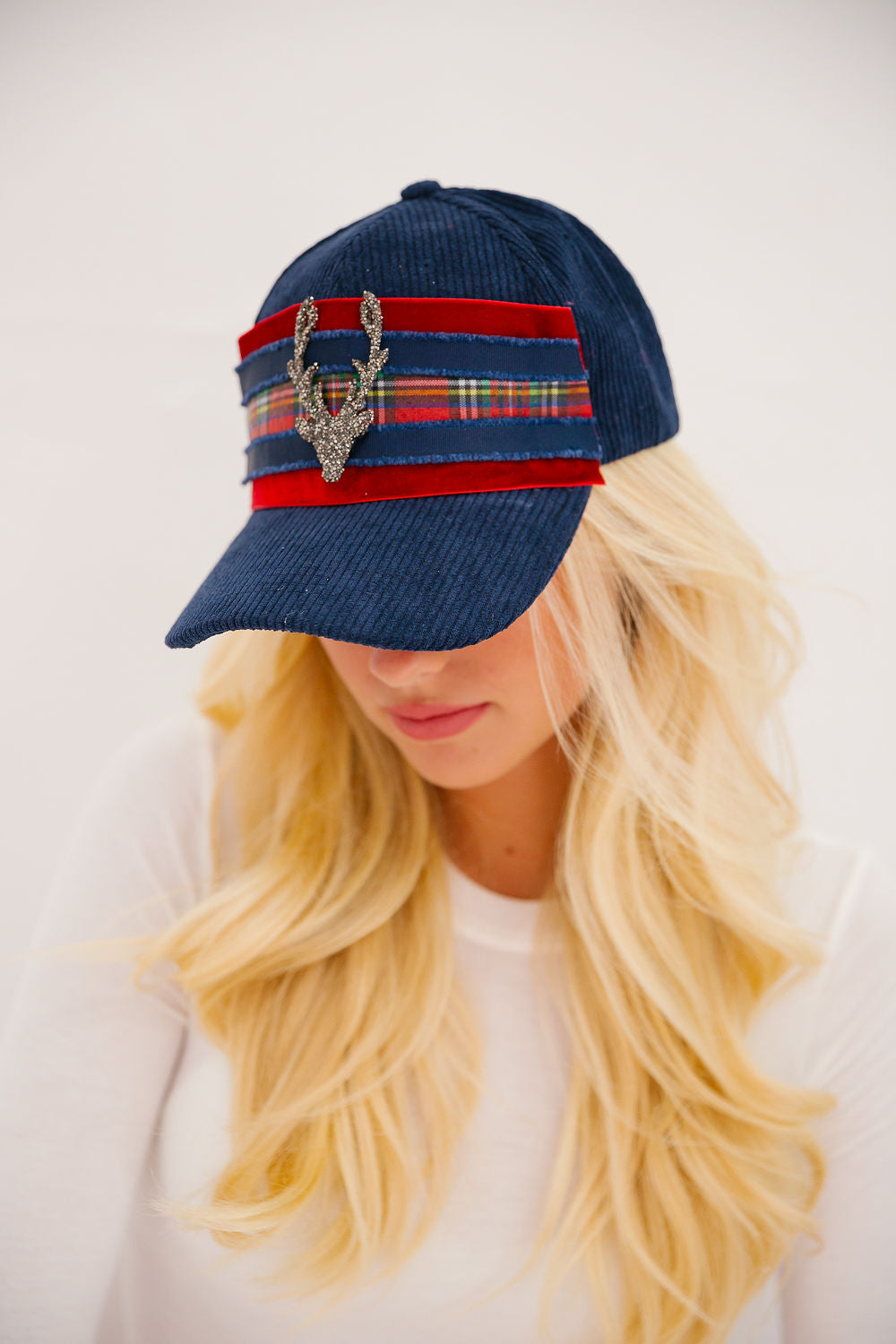 REINDEER SEASON CORDUROY HAT HAT Judith March