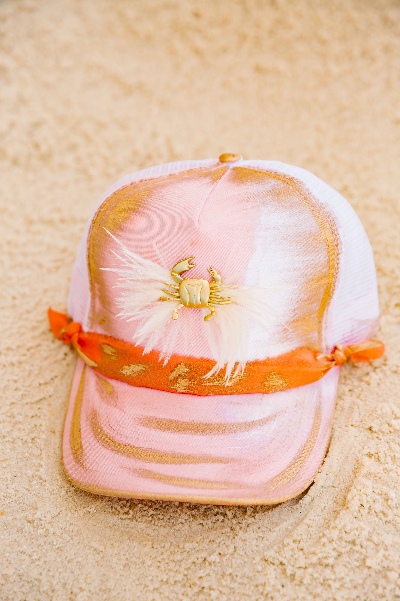 CRAB FEATHER STRUCTURED HAT TRUCKER HAT Judith March