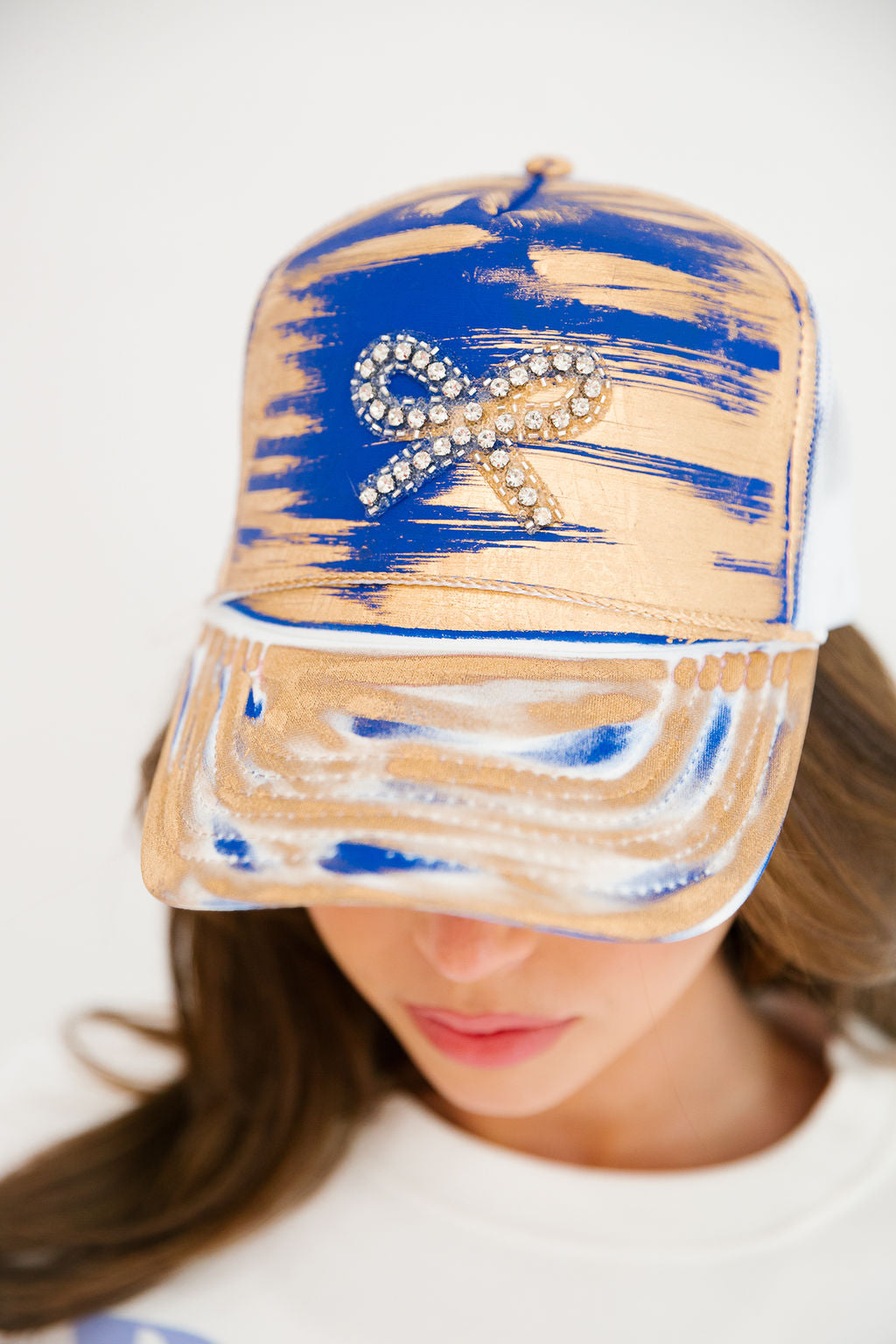 SILVER BOW TRUCKER HAT TRUCKER HAT Judith March