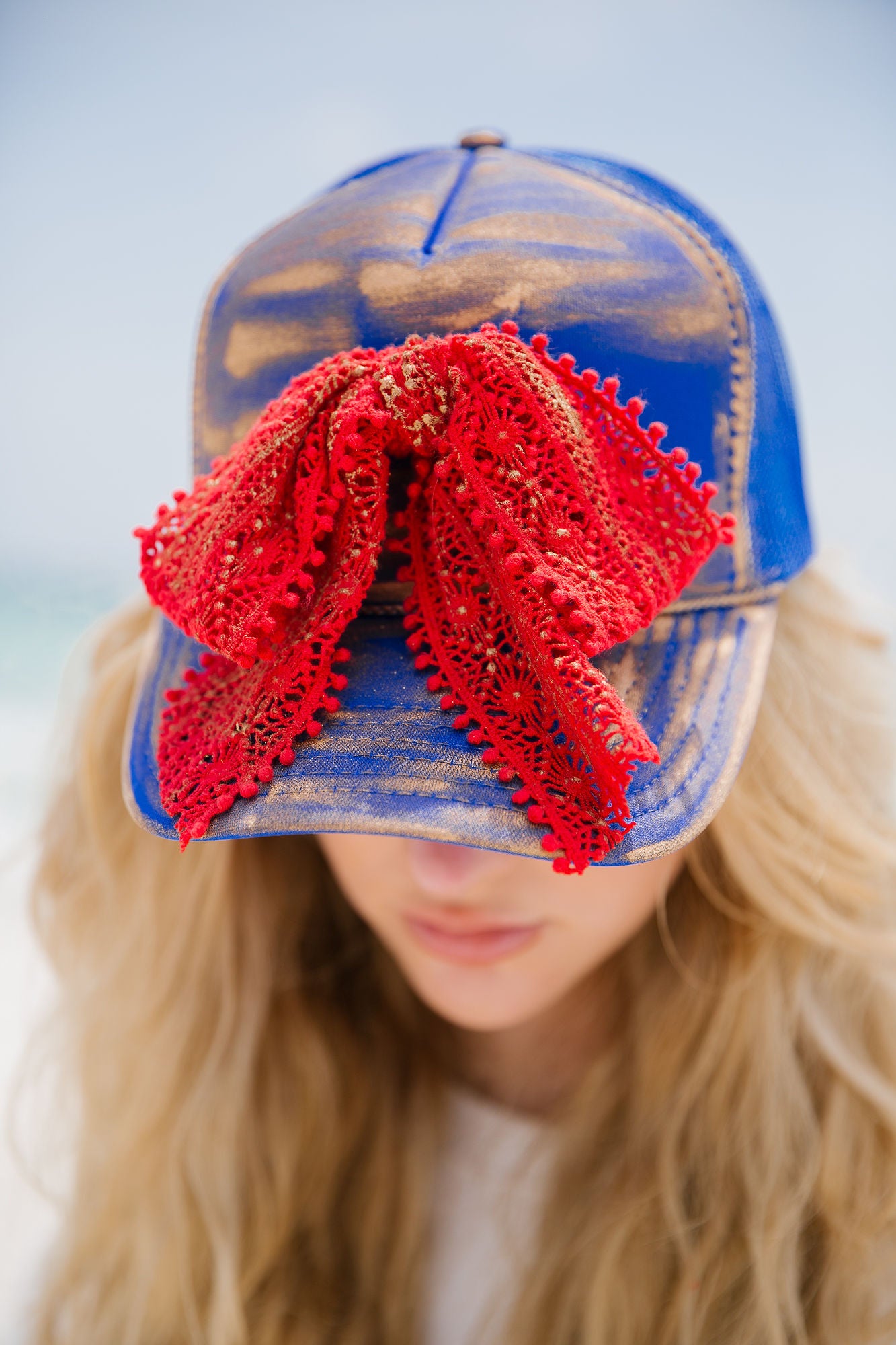 AMERICAN BOW TRUCKER HAT TRUCKER HAT Judith March