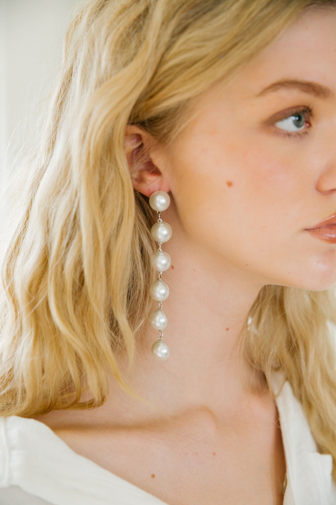 PEARL DROP EARRINGS earrings Judith March