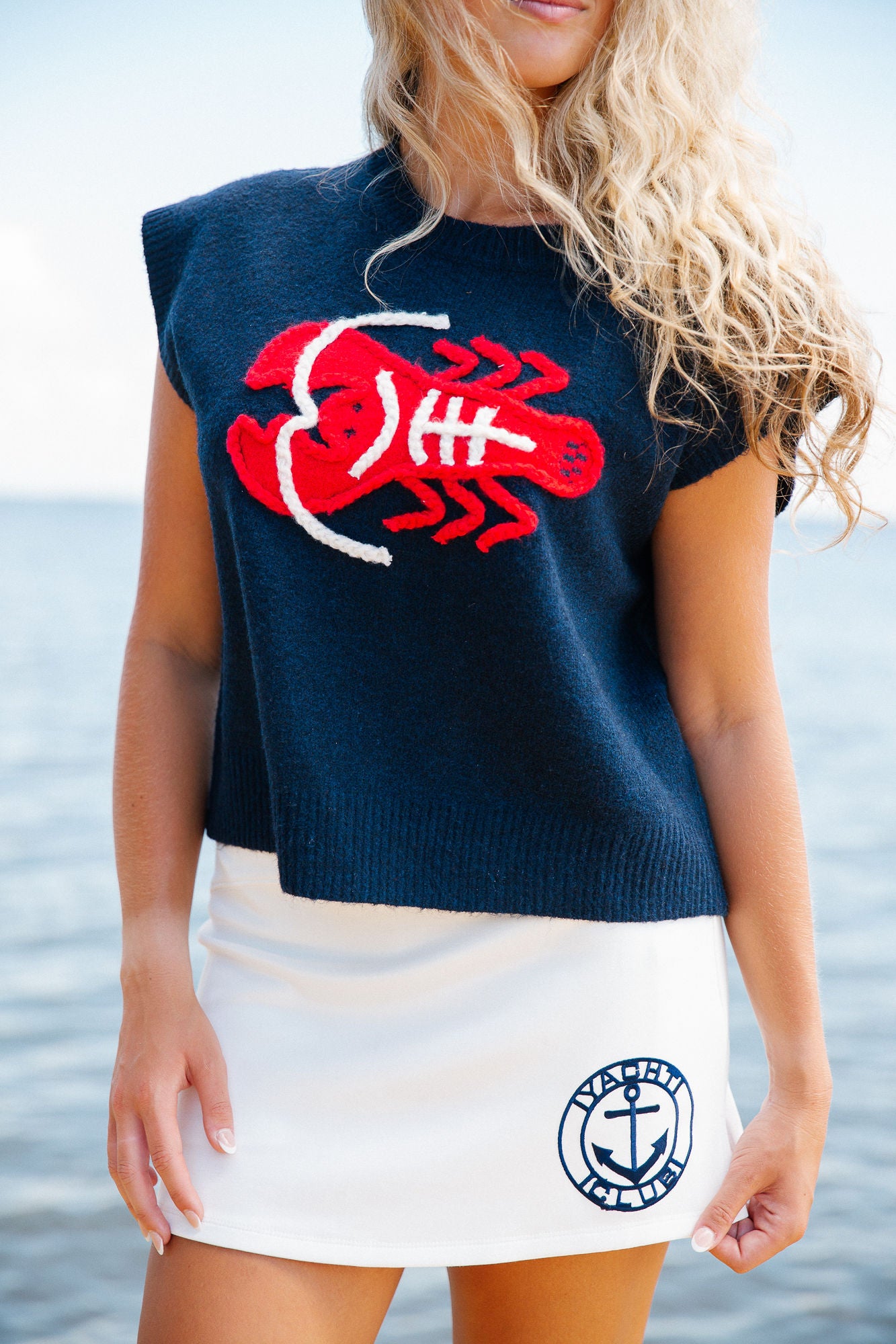 LOBSTER PATCH NAVY SLEEVELESS SWEATER SWEATER Judith March