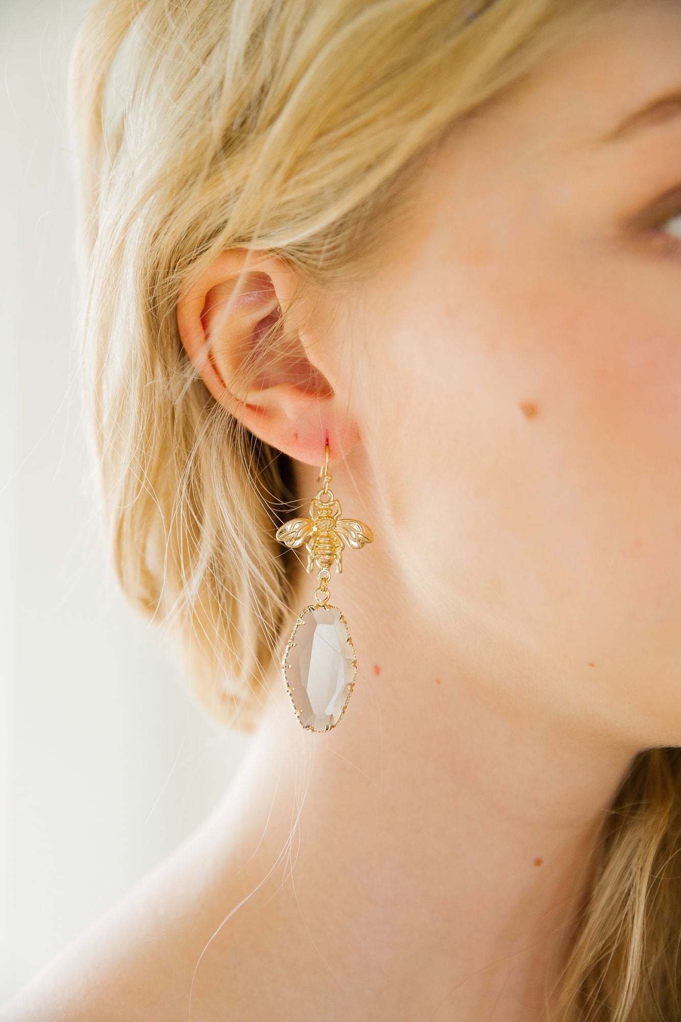 GOLDEN BEE EARRINGS earrings Judith March