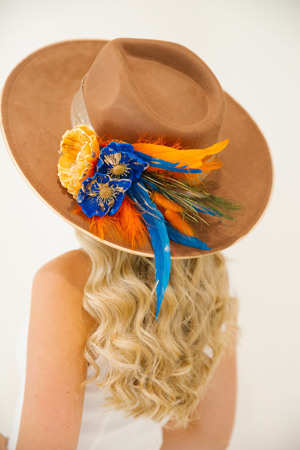 SATURDAY IN THE SOUTH RACHER HAT RANCHER HAT Judith March