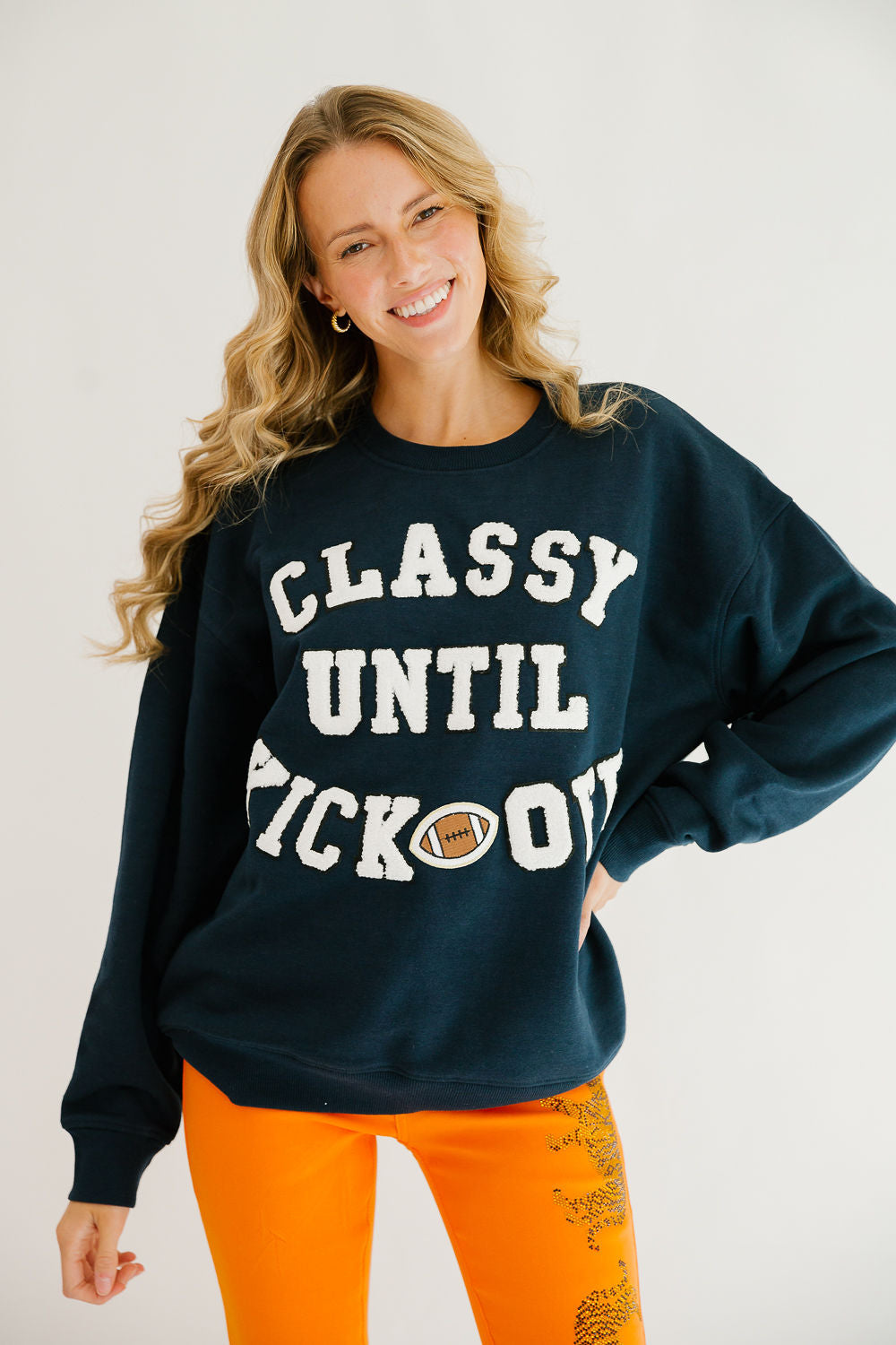 CLASSY UNTIL KICKOFF PULLOVER gameday23 Judith March