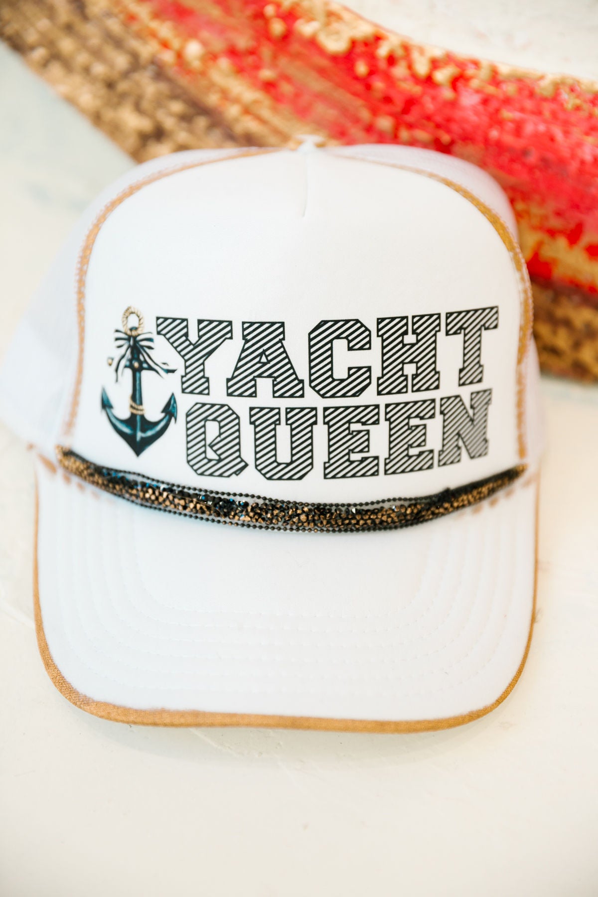 YACHT QUEEN WHITE TRUCKER HAT TRUCKER HAT Judith March