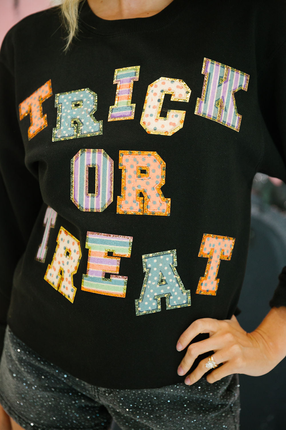 TRICK OR TREAT COLORFUL BLACK PULLOVER PULLOVER Judith March