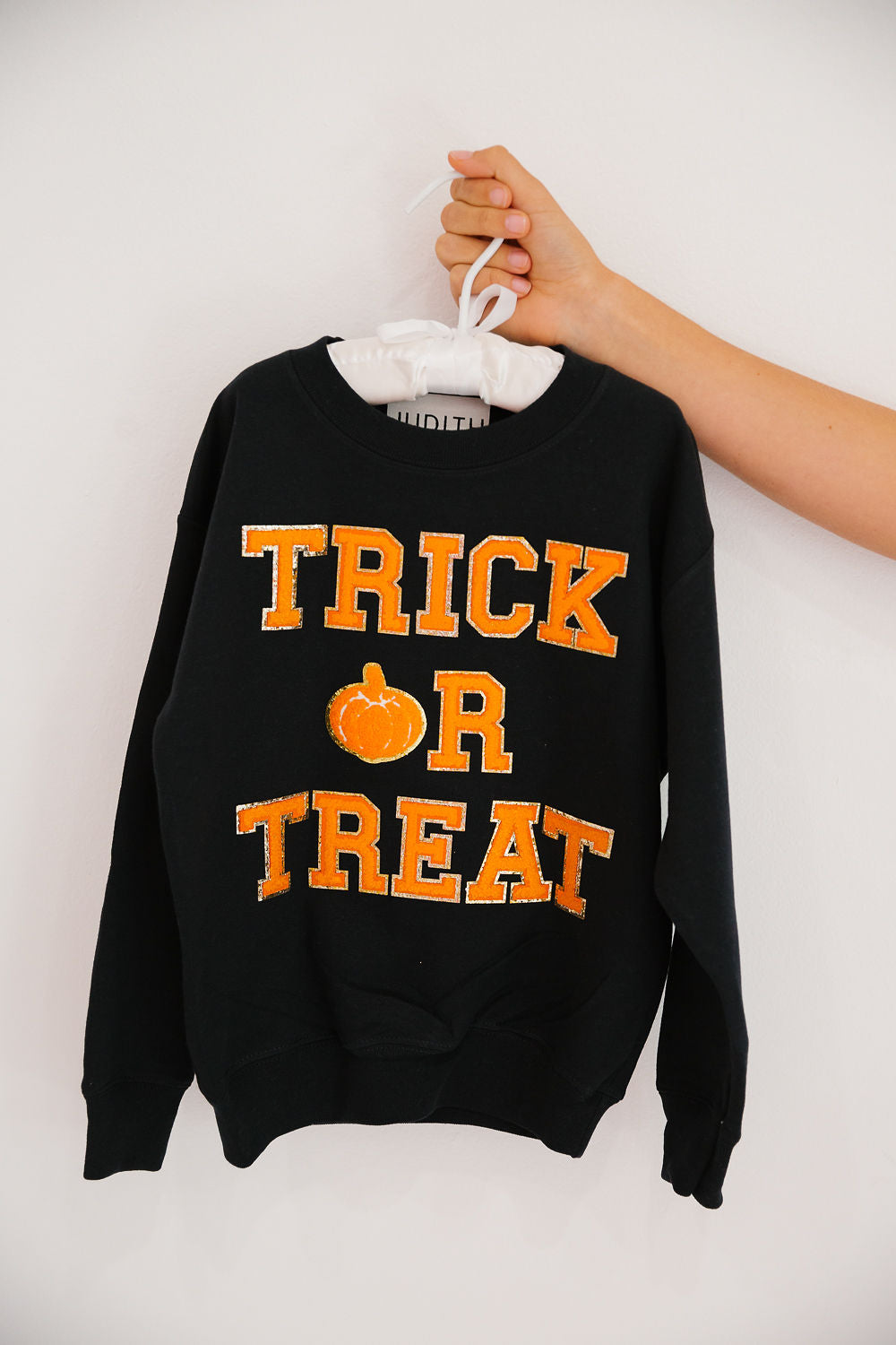MINI KIDS TRICK OR TREAT BLACK PULLOVER PULLOVER Judith March
