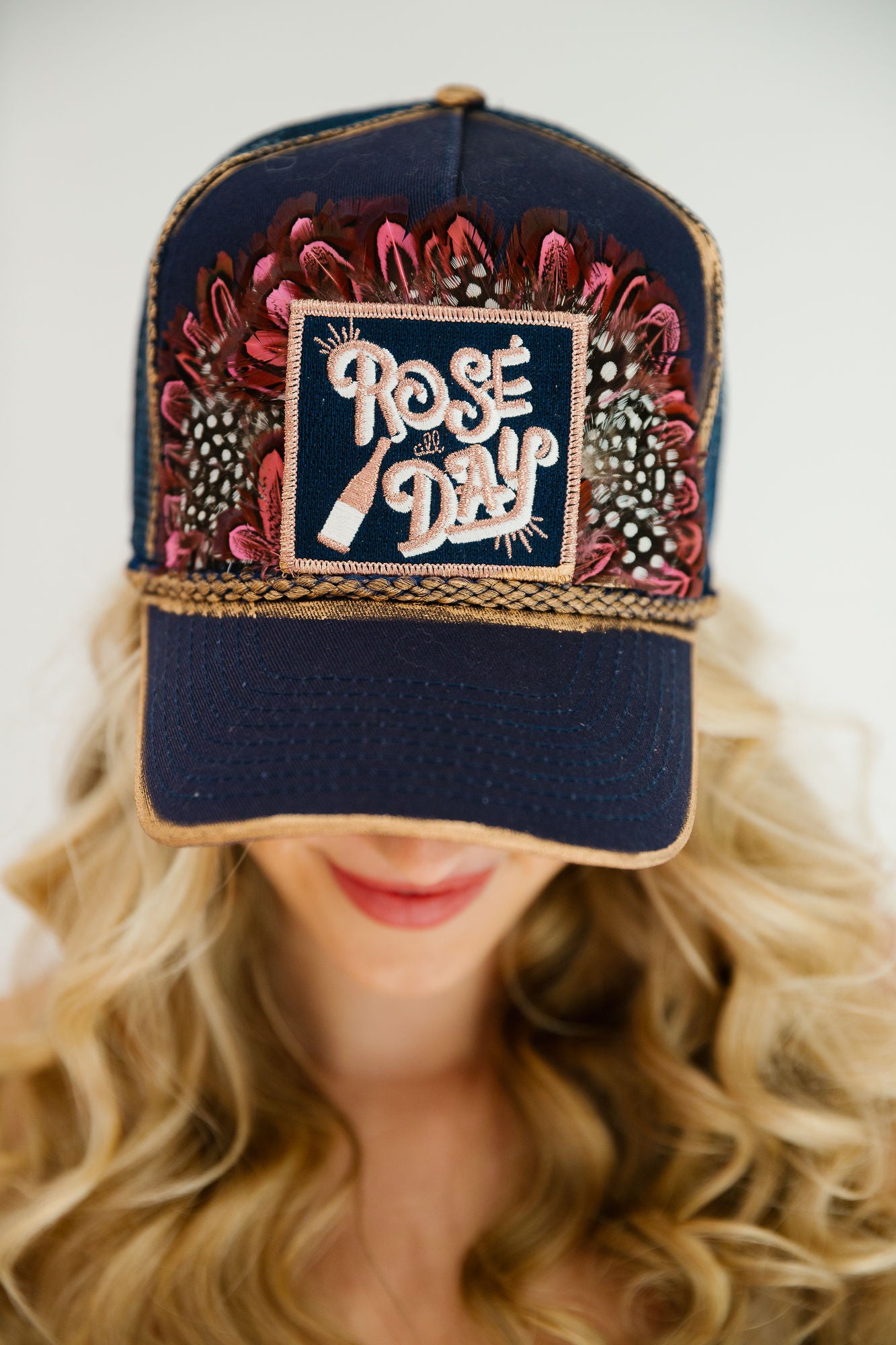 ROSÉ ALL DAY NAVY STRUCTURED HAT TRUCKER HAT Judith March