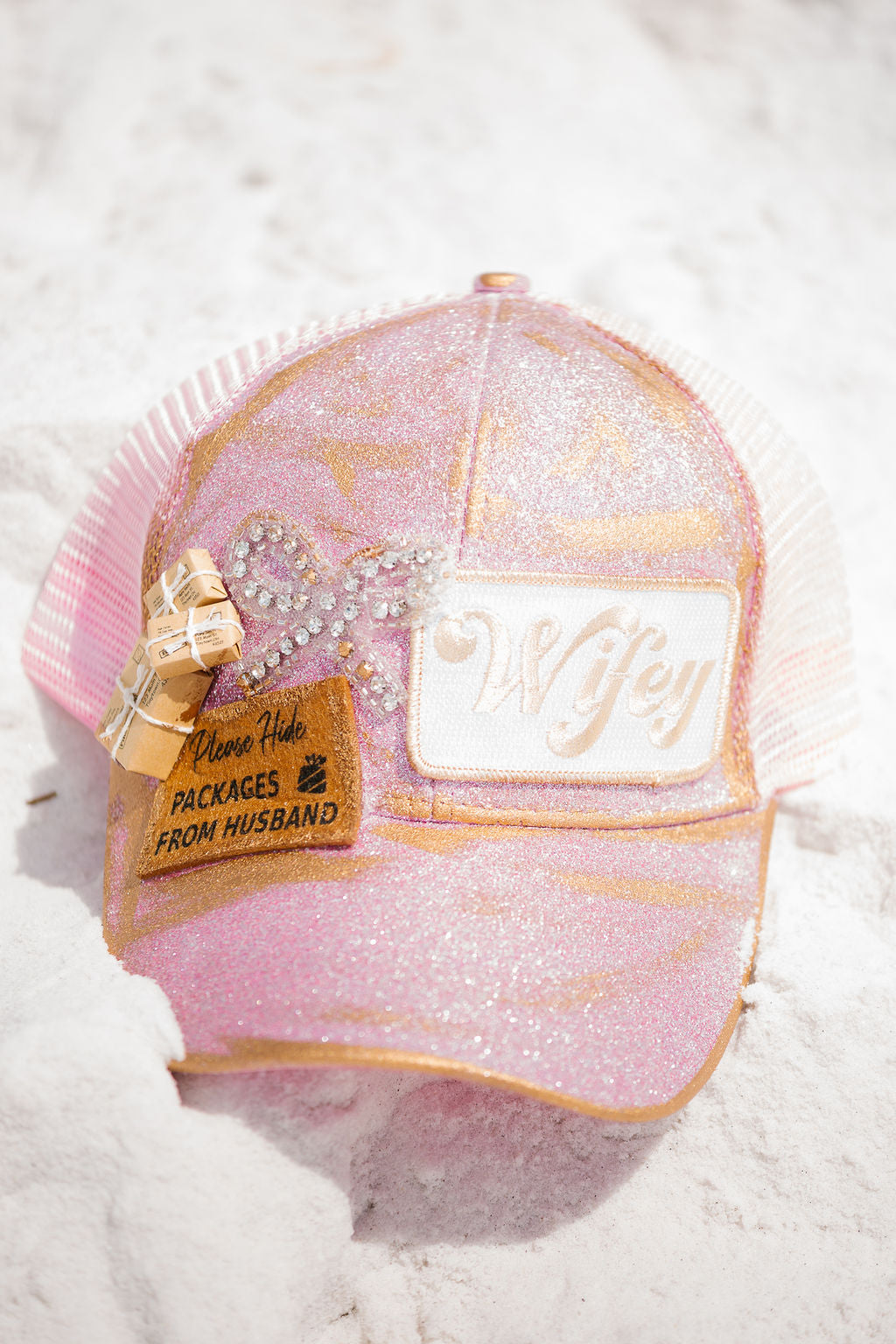 WIFEY PINK GLITTER HAT TRUCKER HAT Judith March