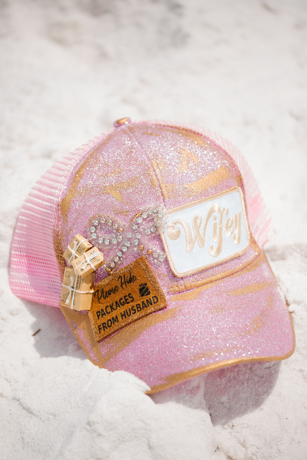 WIFEY PINK GLITTER HAT TRUCKER HAT Judith March