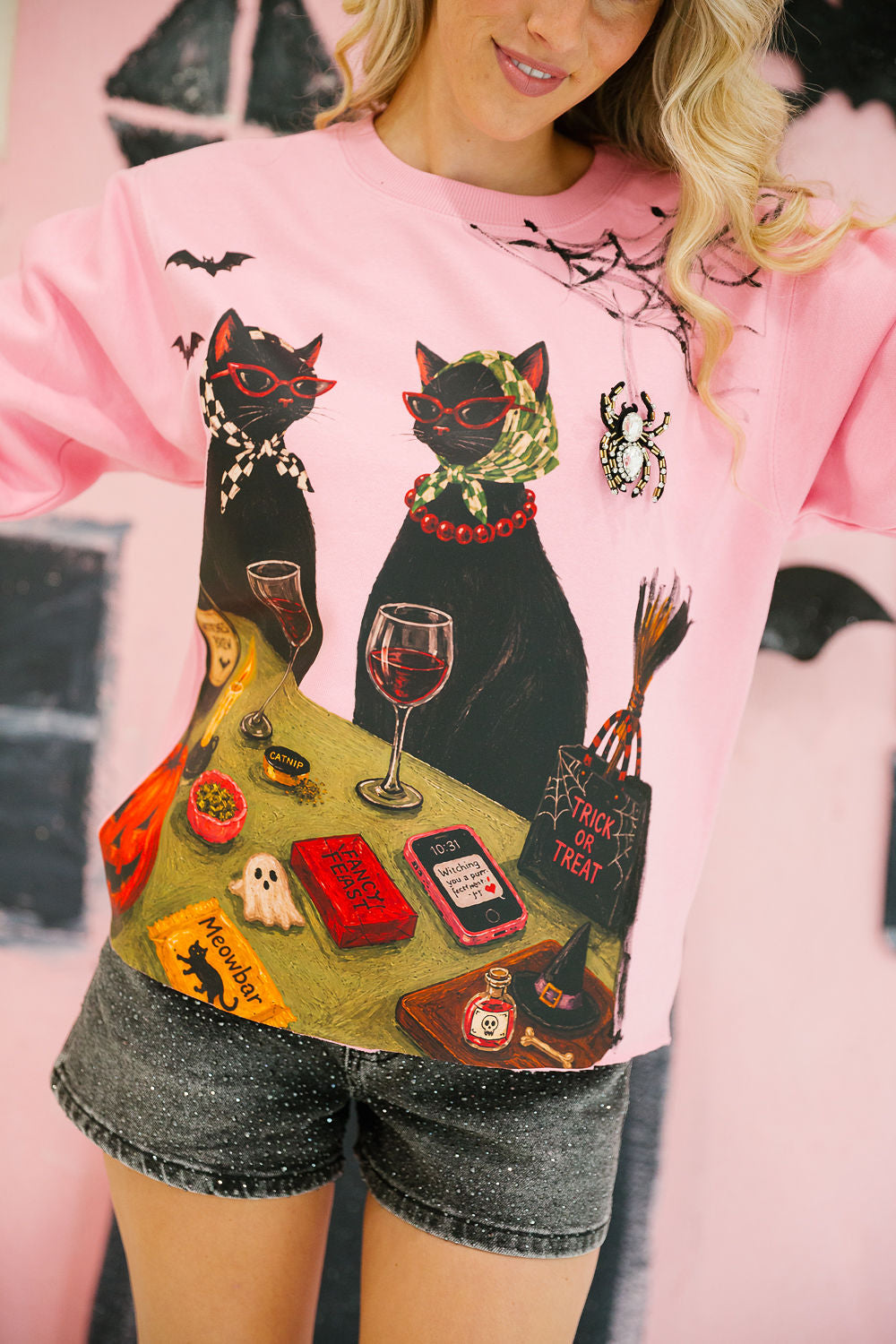 SPOOKY CAT SOCIAL CLUB PINK PULLOVER PULLOVER Judith March