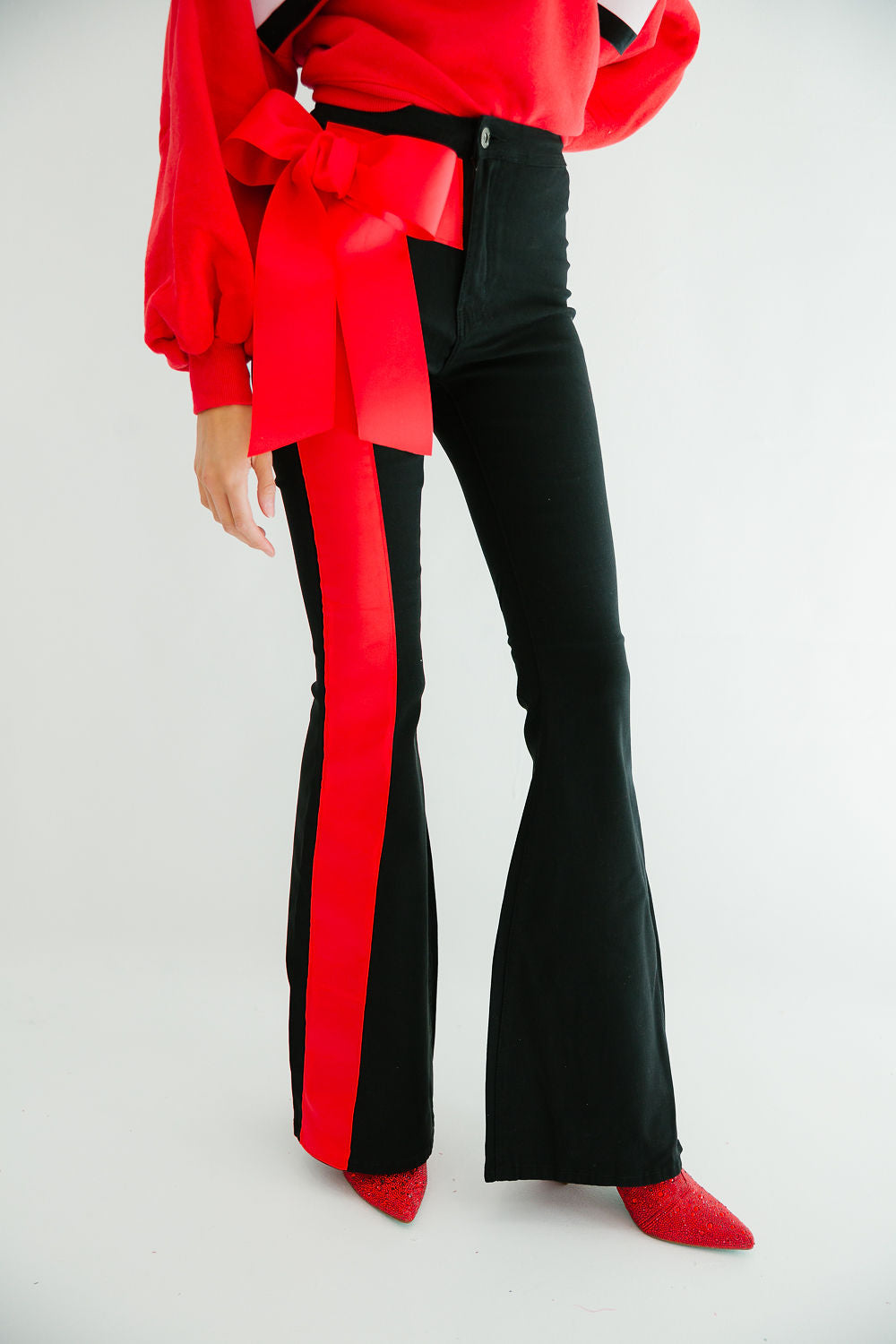HOLIDAY SEASON FLARES FLARES Judith March