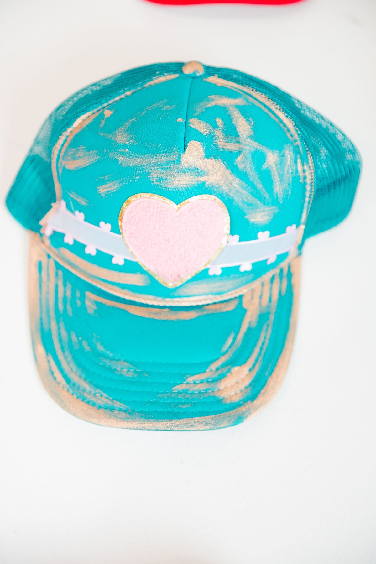 *HEART PATCH TEAL TRUCKER HAT HAT Judith March