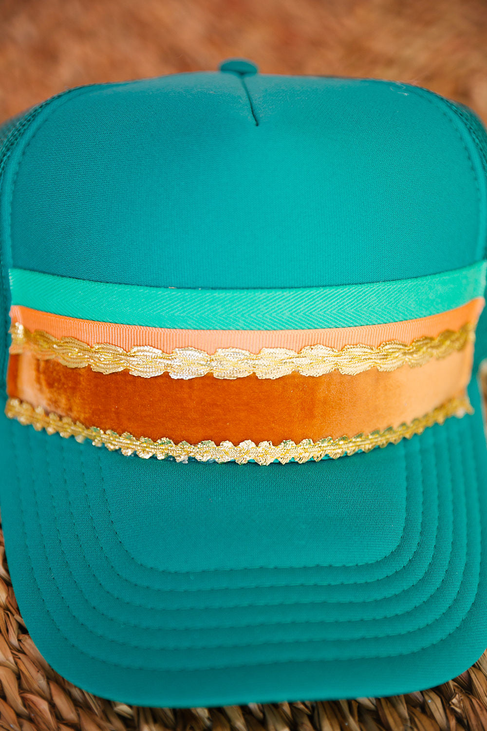 ON THE COAST TRUCKER HAT TRUCKER HAT Judith March