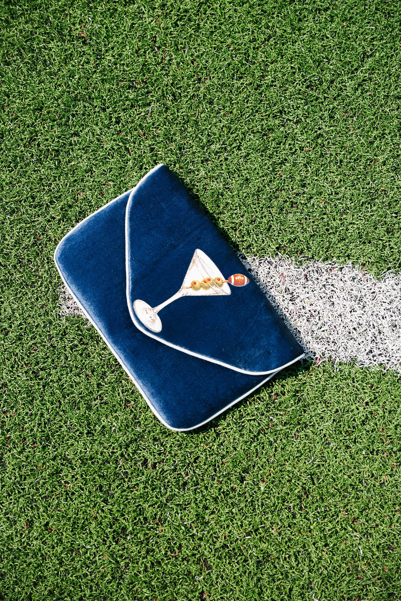 SPORTY MARTINI NAVY VELVET CLUTCH PURSE Judith March
