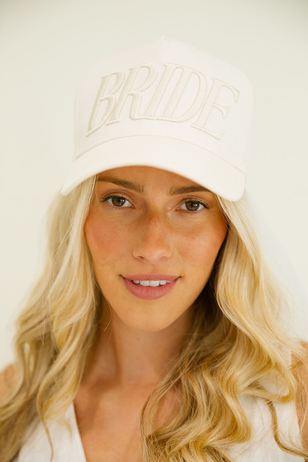 BRIDE CREAM EMBROIDERED HAT HAT Judith March