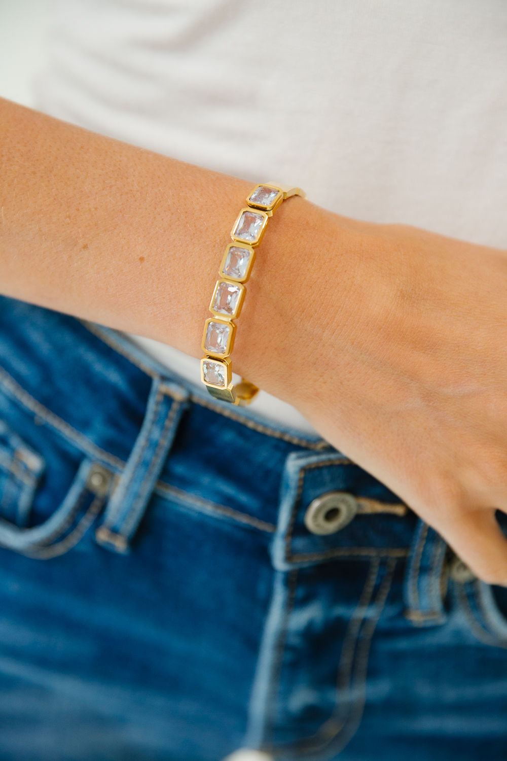 GOLDEN GLAM BRACELET BRACELET Judith March