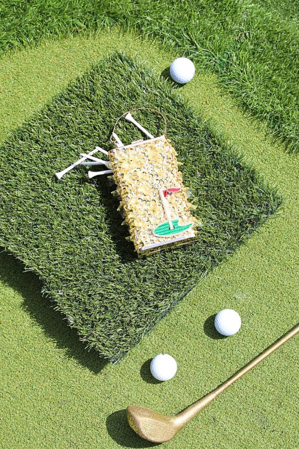 18TH HOLE GOLD SEQUIN PURSE PURSE Judith March