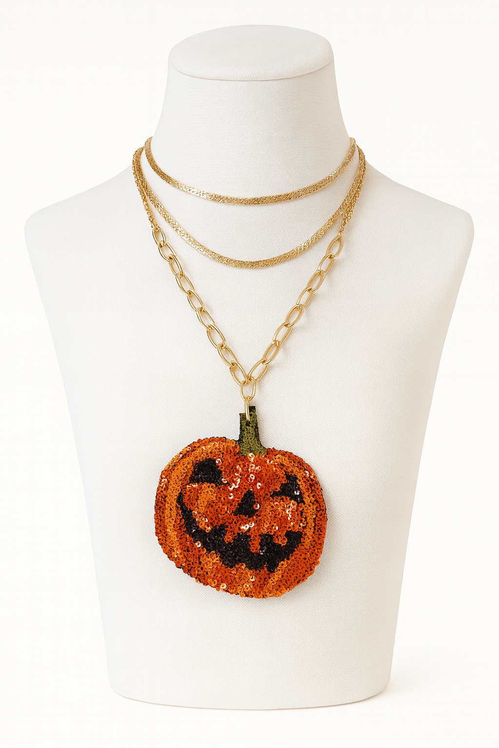 SPOOKY SEASON NECKLACE NECKLACE Judith March