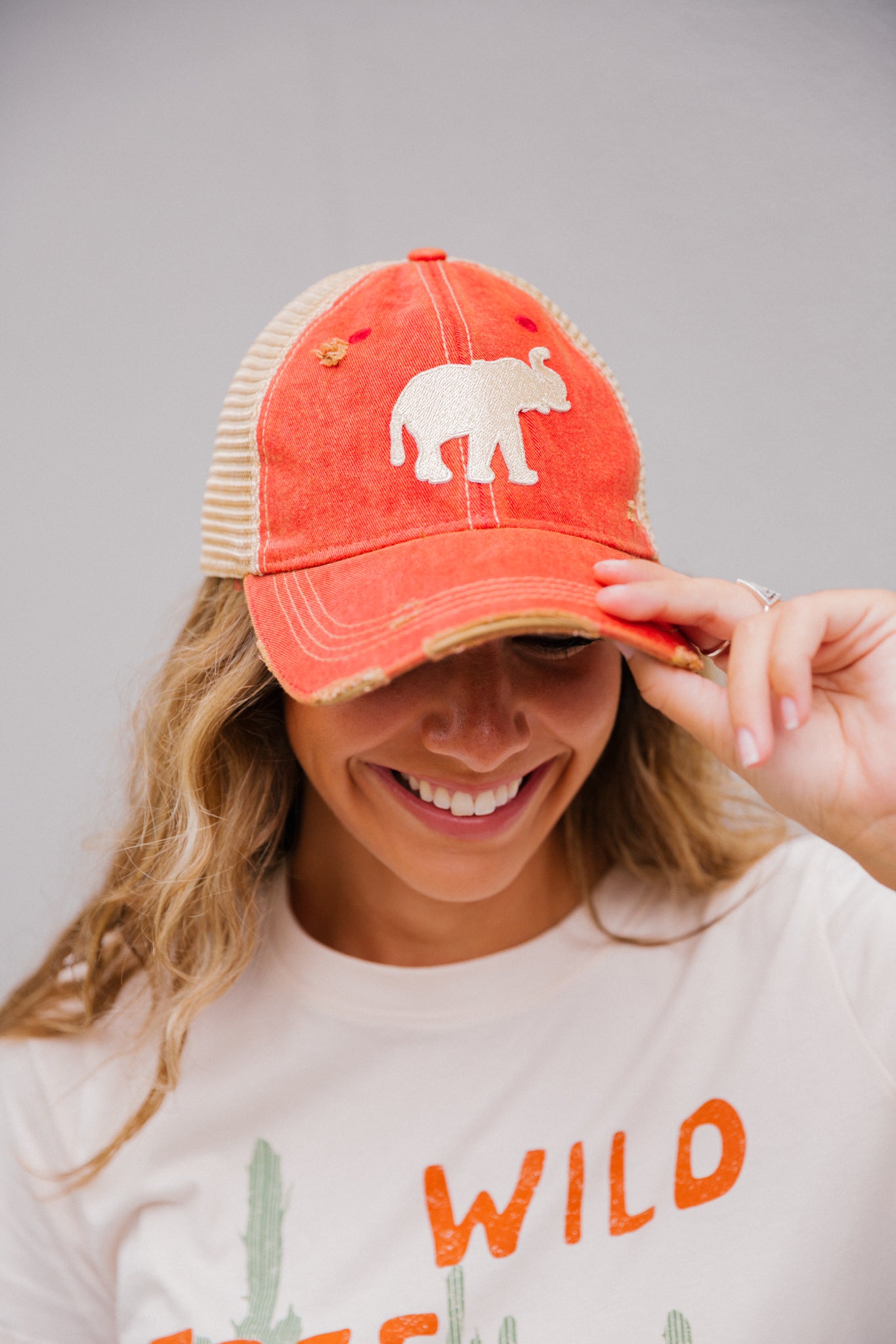 ELEPHANT RED DISTRESSED HAT Judith March
