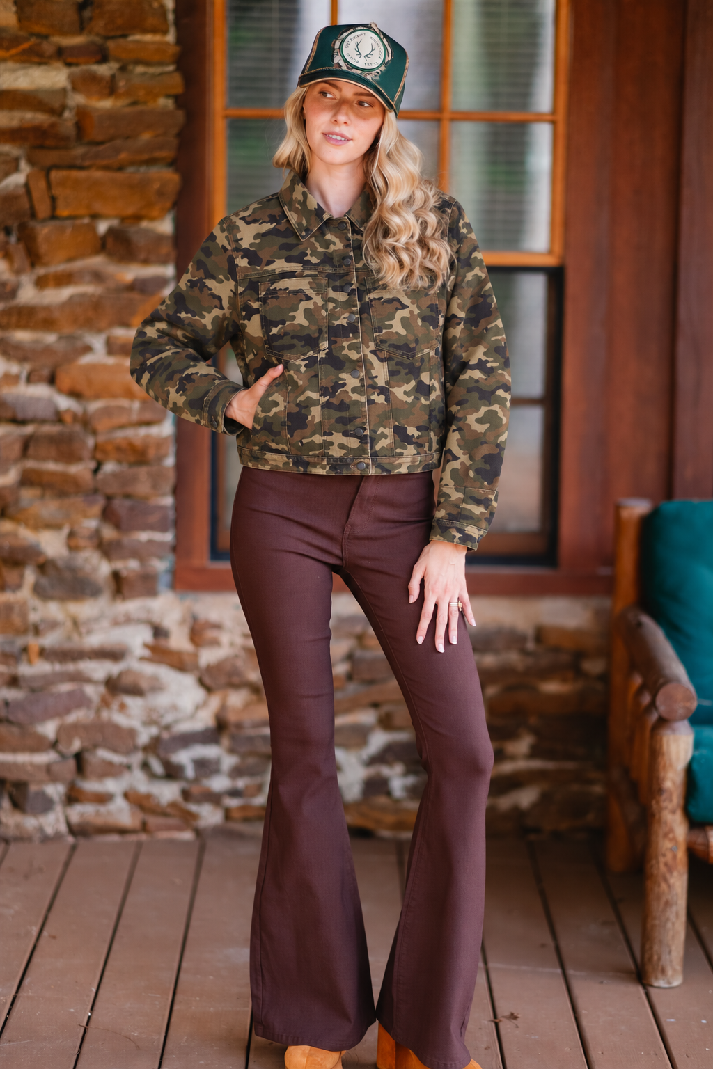 THE BACKWOODS BEAUTY CAMO JACKET JACKET Judith March
