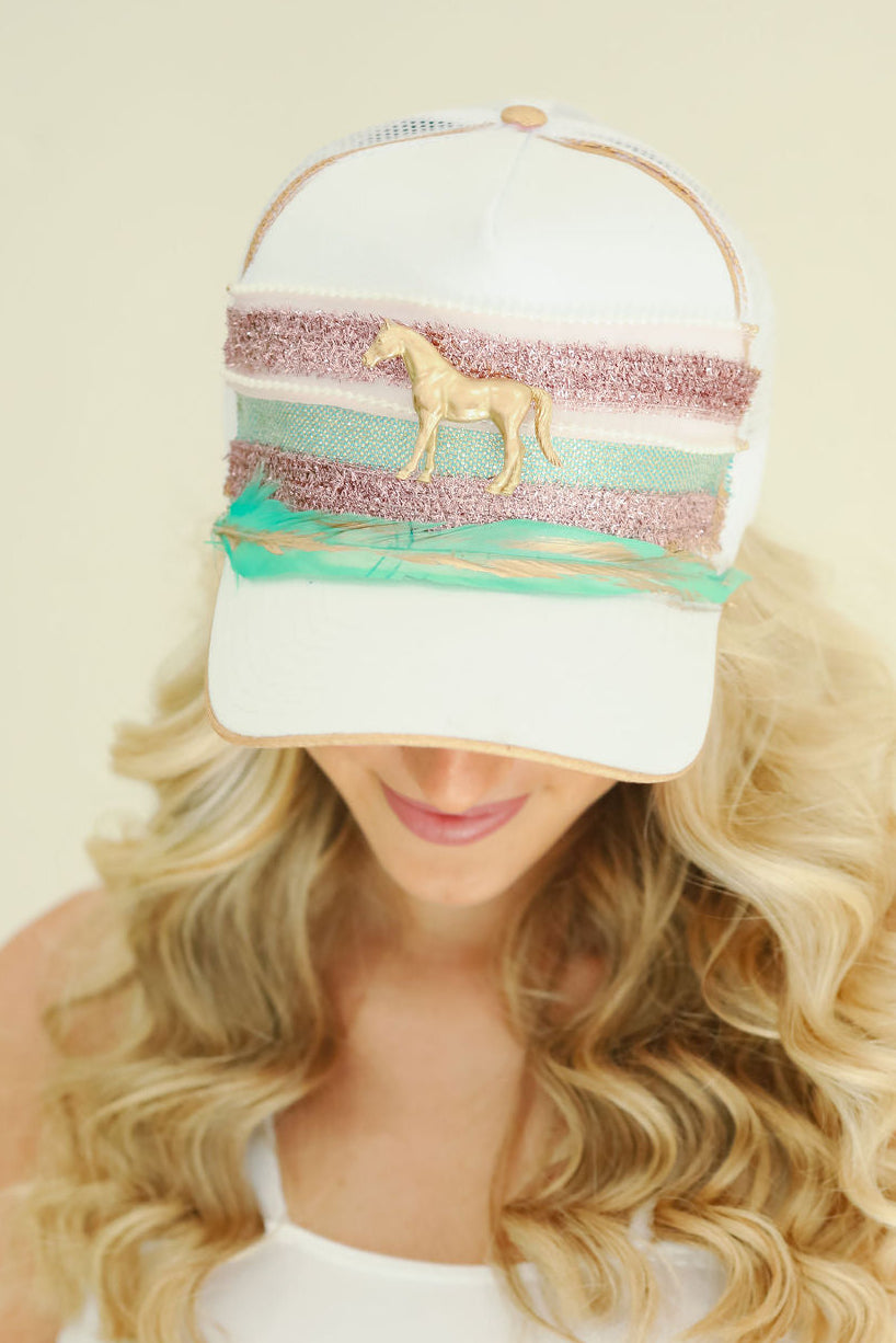 GOLDEN FINISH WHITE STRUCTURED HAT HAT Judith March
