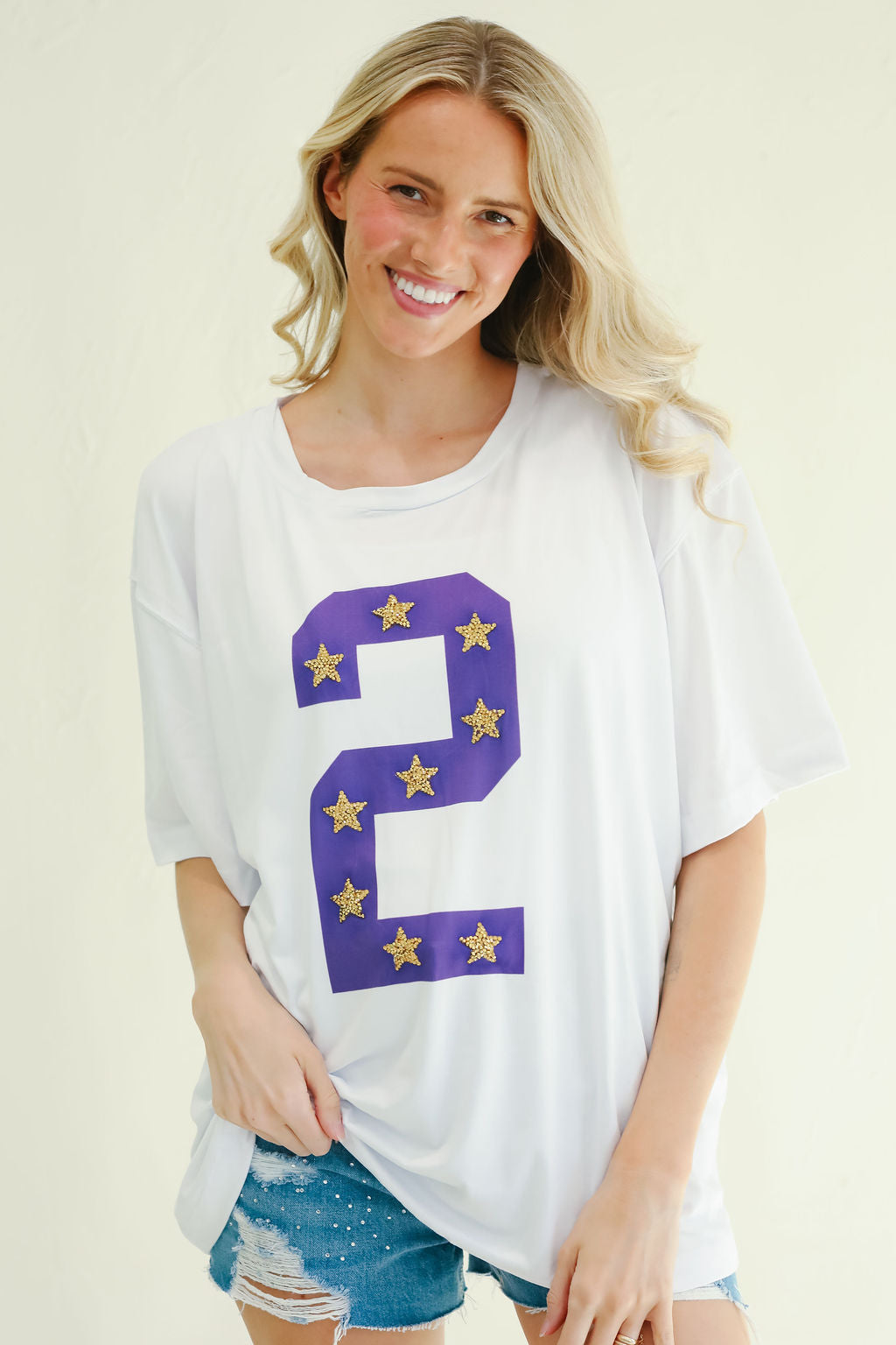 *PURPLE #2 WHITE TEE - XLARGE PULLOVER Judith March