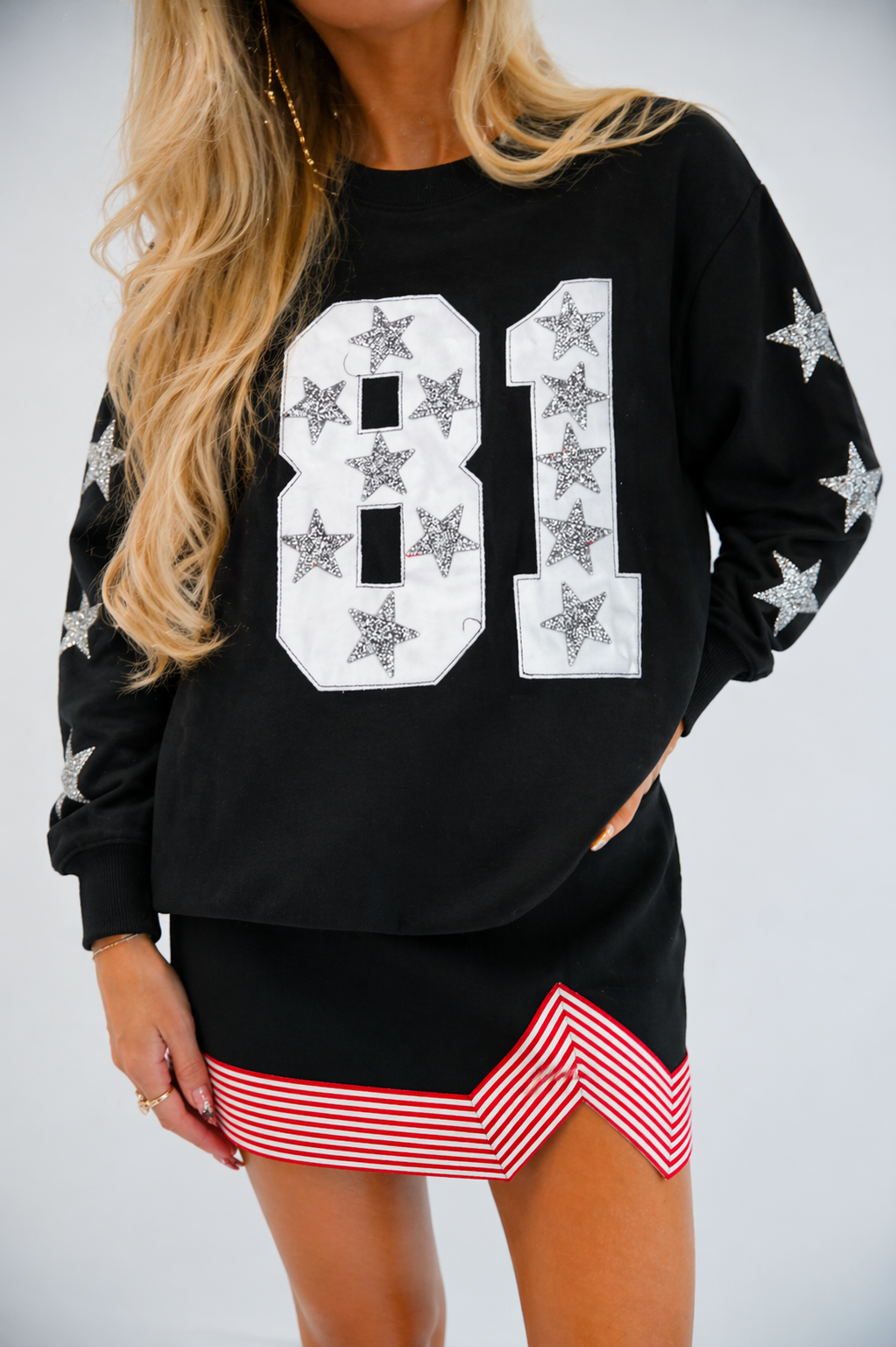 *WHITE #81 BLACK PULLOVER- SMALL DRESS Judith March