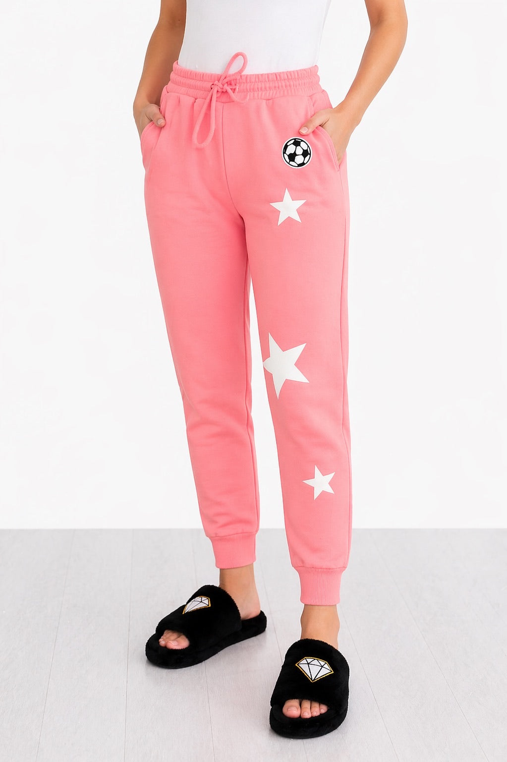 *SOCCER PINK STAR JOGGERS - XLARGE SWEATER Judith March