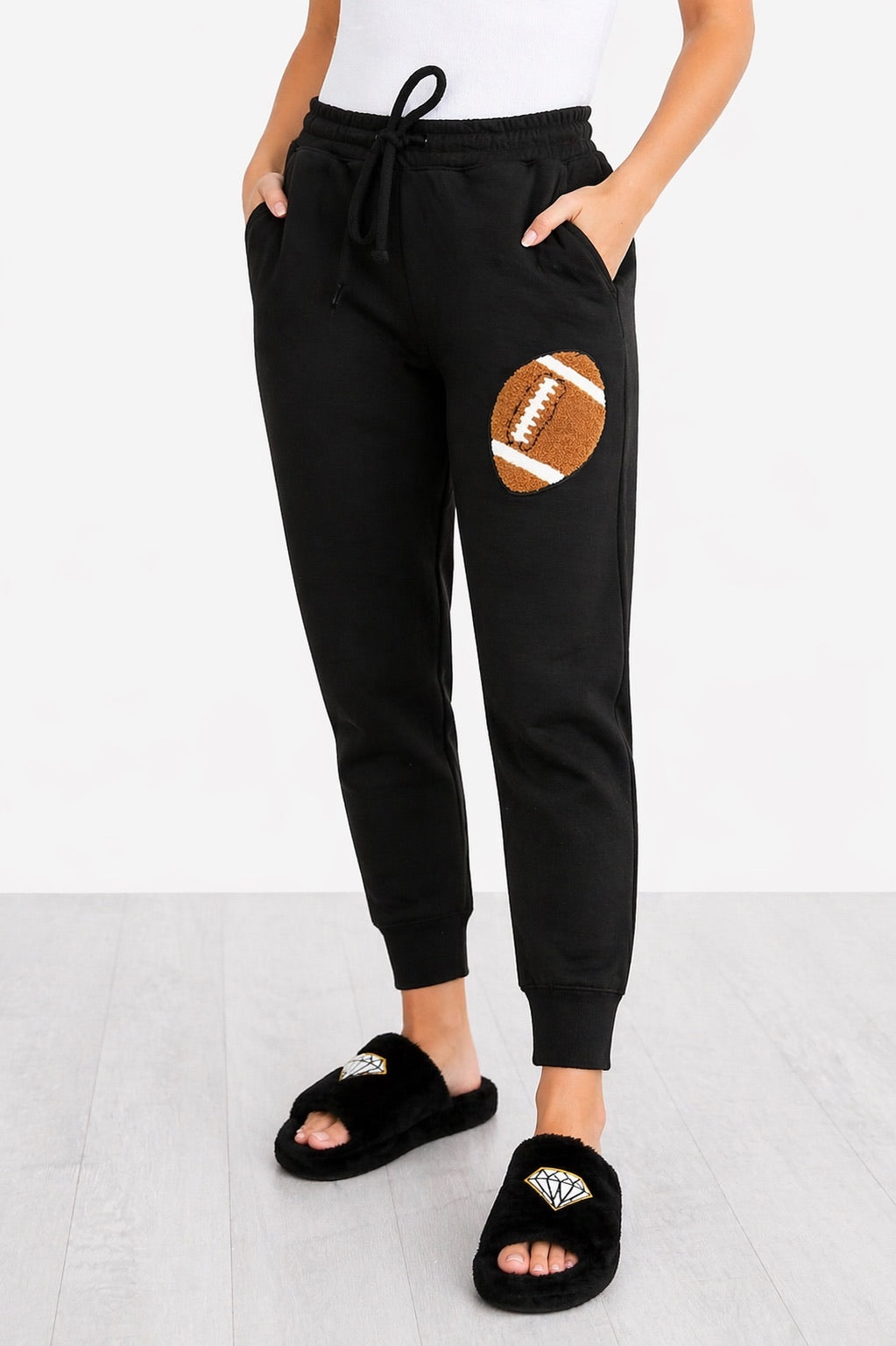 **FOOTBALL BLACK JOGGERS - XLARGE SWEATER Judith March