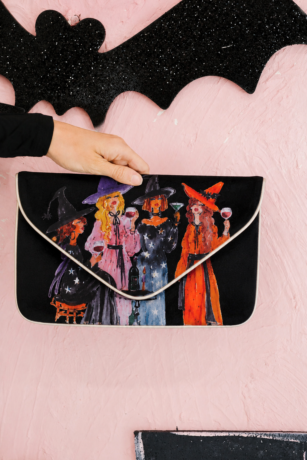 WITCH'S NIGHT OUT VELVET CLUTCHES Clutch Judith March BLACK