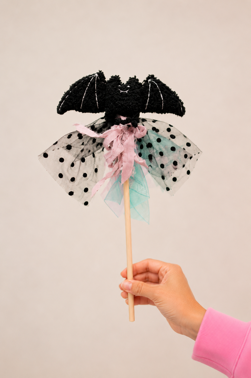 MINI KIDS HALLOWEEN WANDS PULLOVER Judith March