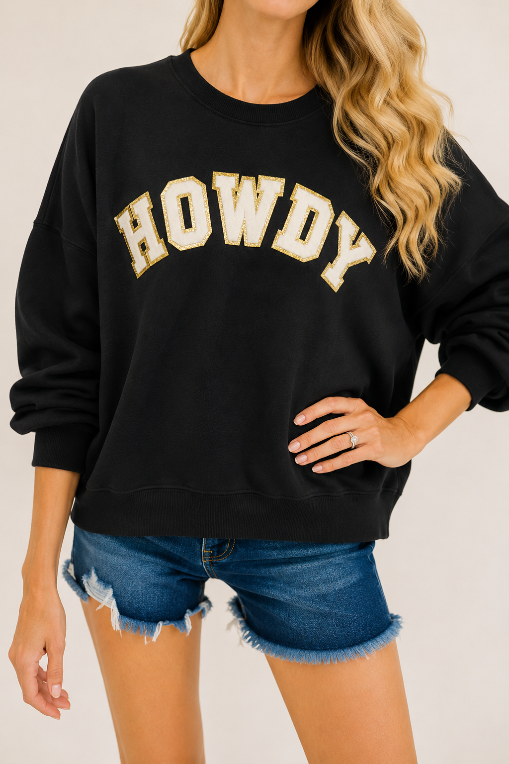 *HOWDY BLACK PULLOVER - MEDIUM