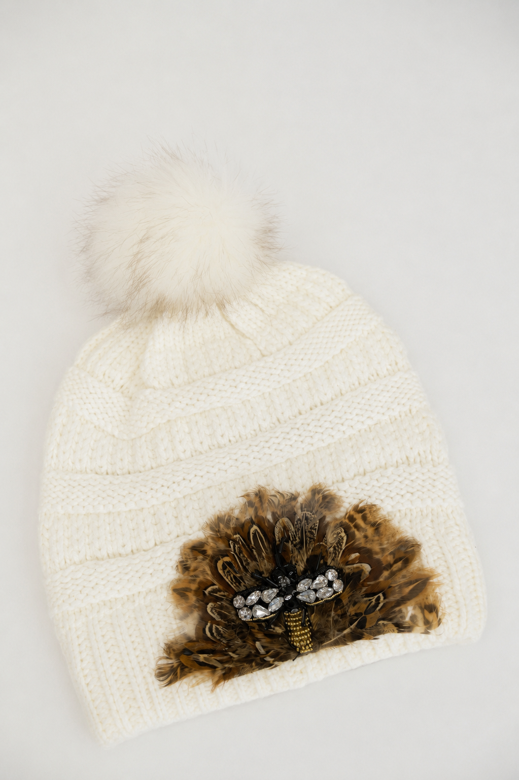 *FEATHERED CREAM BEANIE HAT Judith March