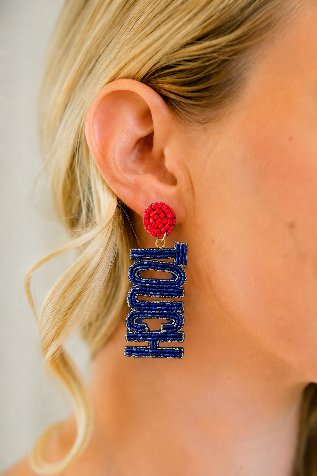TOUCHDOWN BLUE/RED BEADED EARRINGS